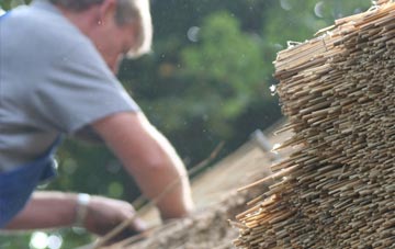 professional Milton Hill thatchers